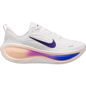 Nike Tekaški copati Vomero Plus