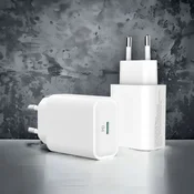 Infostyle Hišni polnilec za hitro polnjenje 25W - Bela Bela
