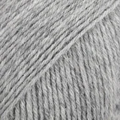 Drops Fabel Uni Colour 115 Light Grey Pletilna preja