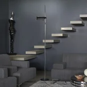 Oluce LED stoječa svetilka Colombo, črna/krom, kovina - Dnevna soba/jedilnica - Dizajn - črna, krom - Aluminij