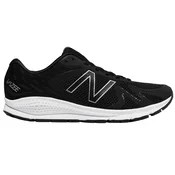 Čevlji New Balance MURGEBK, črni (EU 42.5)
