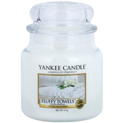 Yankee Candle Fluffy Towels Mirisna svijeca 411 g Classic srednja