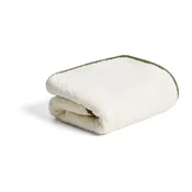 Bela/zelena frotirna bombažna brisača 50x90 cm Sedora – Kave Home