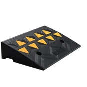 VEVOR Robni naklonski rob 50x30x108 cm črn