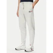 Tommy Jeans Hlače Signature Logo Cuffed svetlo siva