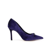 NINE WEST