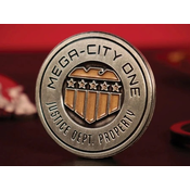 Fanattik 2000 AD Judge Dredd Mega-City One Coin ( 073048 )
