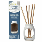 Yankee Candle Dišeča stebla , Puhaste kopalne brisače, modra prevleka, 5 palic, bela vaza