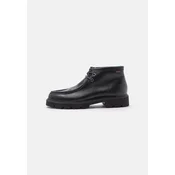 CLARKS Chukka gležnarji Cleyhill črna