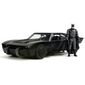 Avtomobilček Batman Batmobile 2022 Jada kovinski z lučko in figurico Batmana dolžina 28 cm