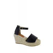 Sandali s polno peto in platformo