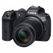 Canon EOS R7 + RF-S 18-150mm