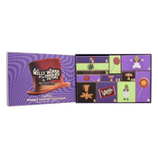 Makeup Revolution London Willy Wonka & The Chocolate Factory Advent Calendar Set glos za ustnice 2 kos + črtalo za oči 1 kos + matirni papirčki 1 pakiranje + rdečilo 1 kos + bronzer 1 kos + blazinice za oči 1 par + paletka senčil 1 kos + aplikator za ličenje 1 kos + šminka 1 kos + tekoče senčilo za oči 1 kos + trak za lase iz blaga 1 kos
