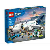 LEGO® City Potniško letalo (60367)