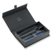 Parker IM Monochrome Blue darilna škatla - komplet krogličnega peresa in etuija