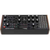 Moog Labyrinth polu-modularni analogni synth