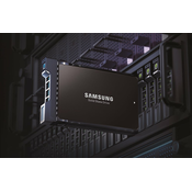Samsung PM983a Enterprise SSD 7680GB internal 2.5 NVMe U.2 PCI 3