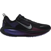 Nike Tekaški copati Vomero 18