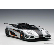 1/18 Koenigsegg One: 1 Moon Grey/Carbon Black/Oranžni poudarki - Autoart 79017