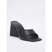 Trendyol Shoes Ženske papuce Takss25To00009, Crne