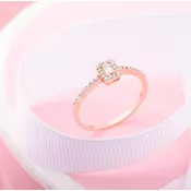 Emerald cut dijamant