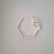 KREATIVNI SLATKIŠI Modla za kolace i ukrase Cvetni ram šestougao, 10 cm, Bela
