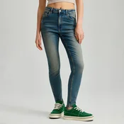 Farmerke skinny fit sa klasicnim strukom
