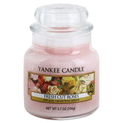Yankee Candle Fresh Cut Roses Mirisna svijeća 104 g Classic mala