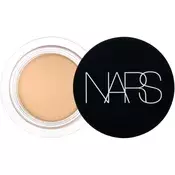 NARS SOFT MATTE Complete Concealer matirajuci korektor za punu pokrivenost nijansa MACADEMIA 6 g