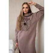 Long insulated dress with mocha embroidery
