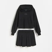 Reserved - GIRLS` JOGGING TOP & SHORTS