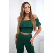 Set with dark green ruffle