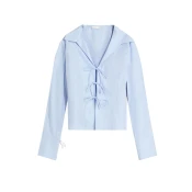 Bershka Bluza nebeško modra