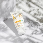 A-DERMA PROTECT AC matirajoči fluid SPF 50+