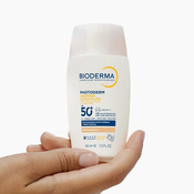 Bioderma Photoderm Xdefense Ultra-Fluid SPF50+ tonirni fluid z zaščito pred soncem 40 ml Odtenek shade 02 za ženske