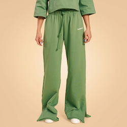 BeastPink Women‘s Serenity Joggers Olivine
