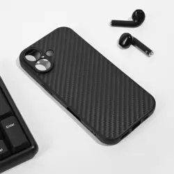 Maska Carbon fiber za iPhone 17 crna