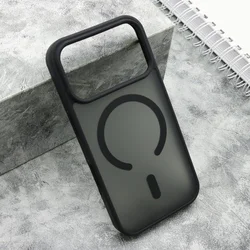 Futrola silky magsafe matte za iphone 17 pro (6.3) crna ( F121170 )
