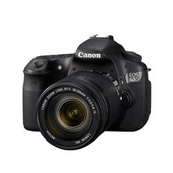 CANON D-SLR fotoaparat EOS 60D + 18-135 IS (KIT)