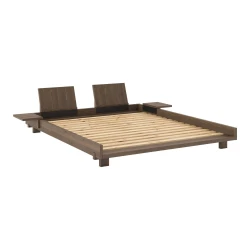 Rjava zakonska postelja iz masivnega bora z letvenim dnom 160x200 cm Social – Karup Design