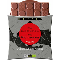 Krog s kvadrati s 70% temno čokolado z javorjevim sladkorjem