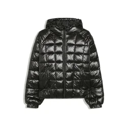 Bershka Prehodna jakna črna