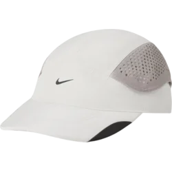 Nike Kapa s šiltom Fly