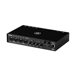 Yamaha URX44C black avdio vmesnik