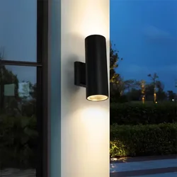 Crna fasadna lampa Noir
