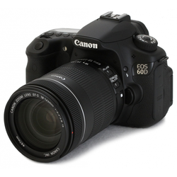 CANON D-SLR fotoaparat EOS 60D KIT 18-135