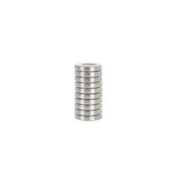 Neodimski magnet z luknjo za vijak 14x3mm 61425