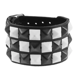 Zapestnica piramida 3 - BWZ-611