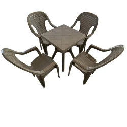 Sanja Ippi Baštenski set, 4 stolice Valentina Ratan i Sto 60x60cm, Svetlo Moka