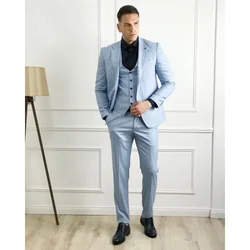 Elegantno svetloplavo muško trodelno odelo